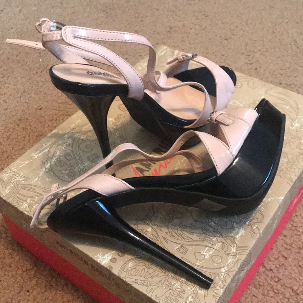 Charolette Ruse Size 8 Stilettos! NEVER BEEN WORN!